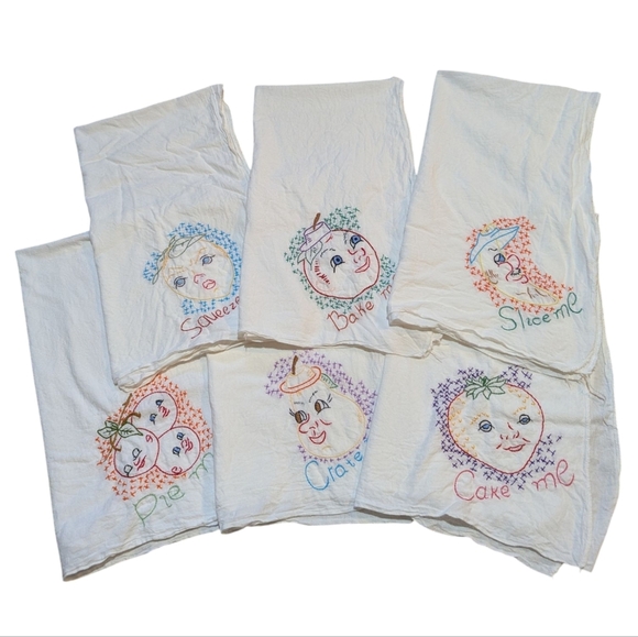 Vintage Embroidered Kitchen Dish Tea Towels Handmade Fruits Quirky 21x37" - Picture 1 of 8